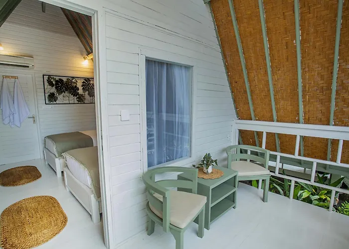 ロッジ D'yuki Huts レンボンガン島