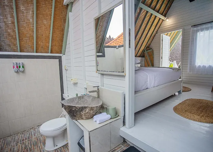 D'yuki Huts *